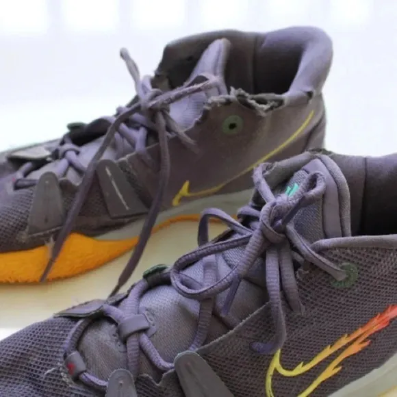 Nike Kyrie Daybreak shoes 7youth