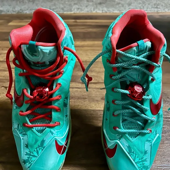 Nike • Lebron 11 • Christmas 2013 • Size 12 Basketball Shoes Sneakers •Green/Red