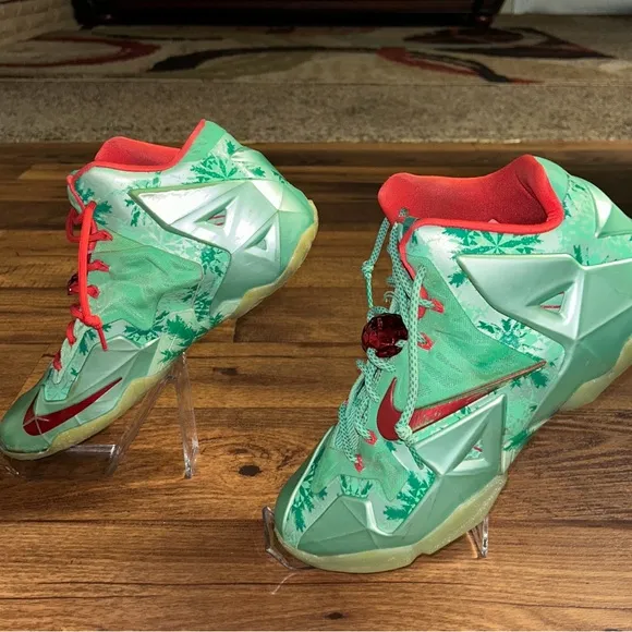 Nike • Lebron 11 • Christmas 2013 • Size 12 Basketball Shoes Sneakers •Green/Red