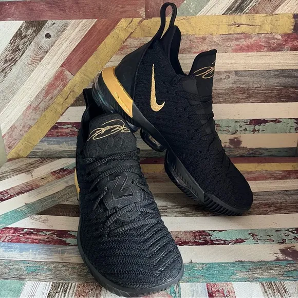 Nike LeBron 16 I'm King Men’s Sneakers EUC Black/Gold #23 RARE Basketball SZE 11