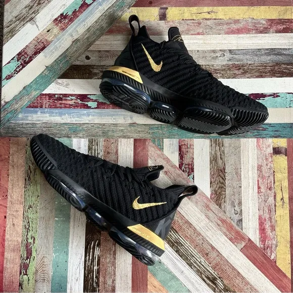 Nike LeBron 16 I'm King Men’s Sneakers EUC Black/Gold #23 RARE Basketball SZE 11