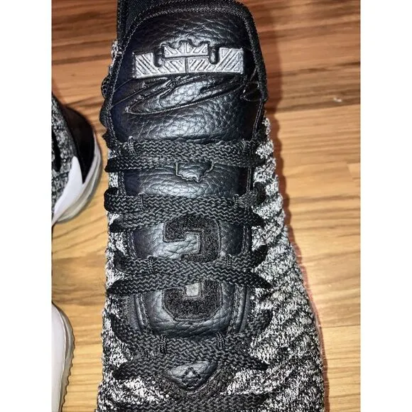 Nike Lebron XVI 16 Oreo Mens Basketball Shoes Size 8 Y2K EUC Sneakers