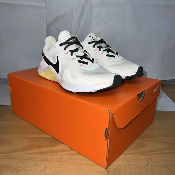 Nike Legend Essential 2 CQ9545-107 Sneakers Women's 6 White Workout Shoes BBS45