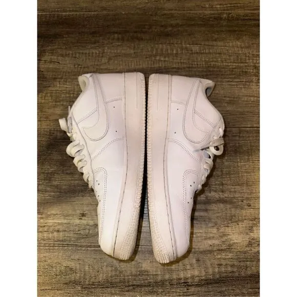 Nike Men's Air Force 1 Low Athletic Shoes Triple White Size 11
