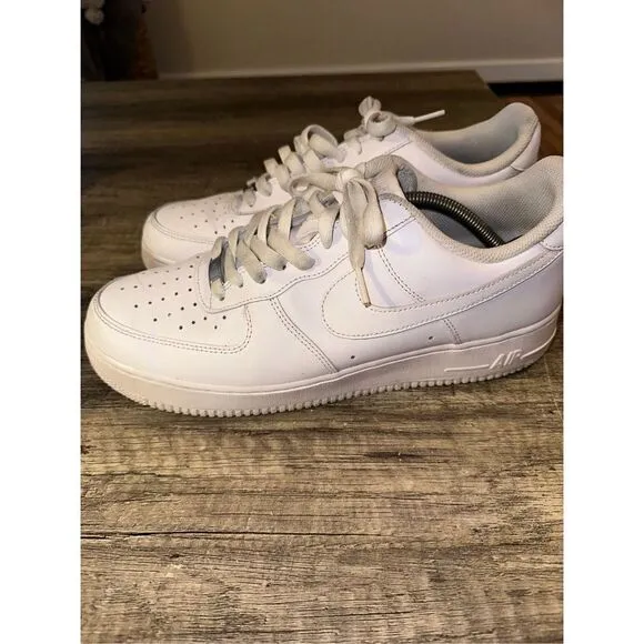 Nike Men's Air Force 1 Low Athletic Shoes Triple White Size 11