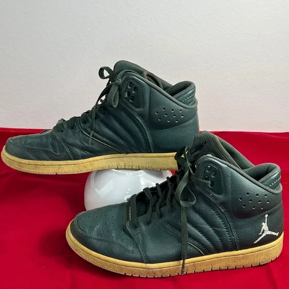 Nike Men's Air Jordan 1 Flight 4 Basketball Shoes Sneakers, Sz 9.5