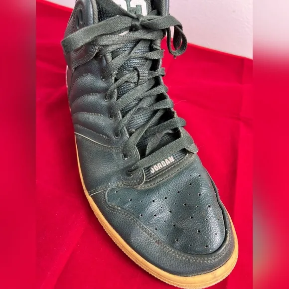 Nike Men's Air Jordan 1 Flight 4 Basketball Shoes Sneakers, Sz 9.5