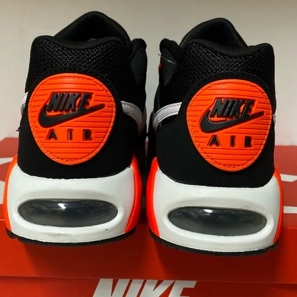 Nike Men's Air Max IVO Black Shoes 580518-016 Size 8 US