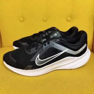 Nike Men's Quest 5 Black White Smoke Grey Running Sneakers Men's Shoes Size 11