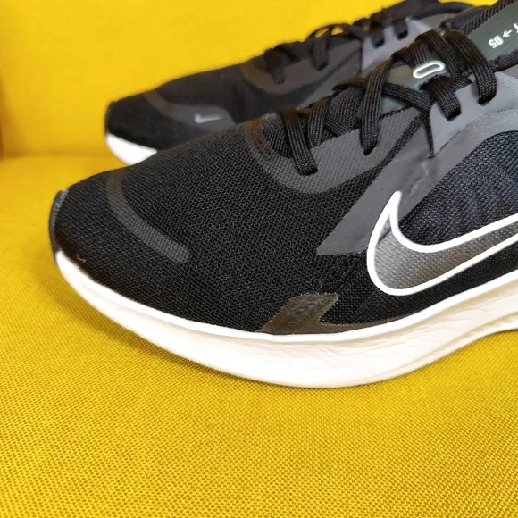 Nike Men's Quest 5 Black White Smoke Grey Running Sneakers Men's Shoes Size 11