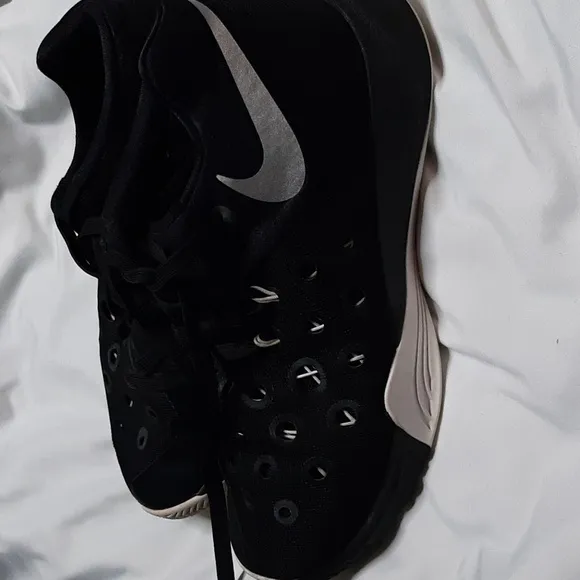 Nike Mens Zoom Hyperquickness Basketball Shoes