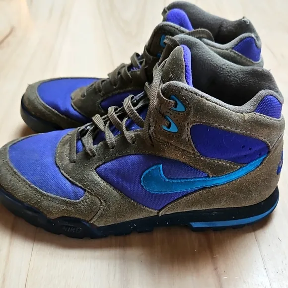 Nike Pre ACG Caldera Pius Leather Hiking Boots made in Korea Vintage Sz. 6