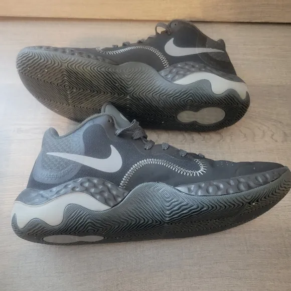 Nike Renew Elevate NBK  Sneakers Size 9‎ Mens Shoes Smoke Gray