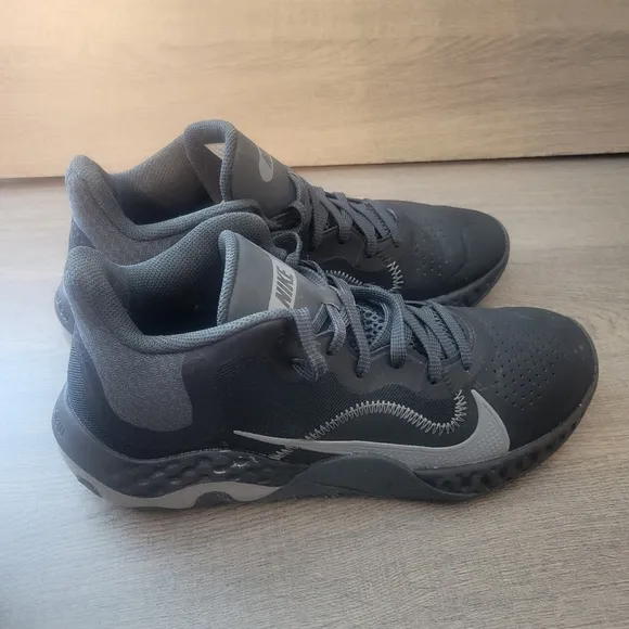 Nike Renew Elevate NBK  Sneakers Size 9‎ Mens Shoes Smoke Gray