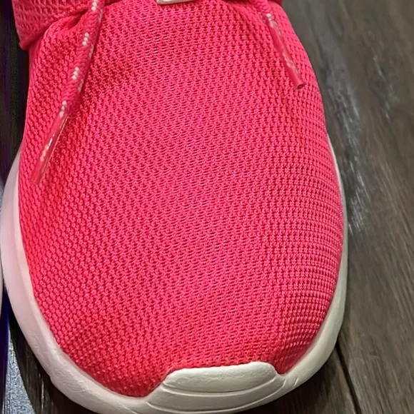 Nike Roshe One rosherun GS shoes sneakers new hyper pink 599729 609 Girls Youth