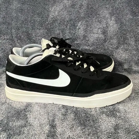 NIKE SB Bruin Hyperfeel Black/White Sneakers. 2016. Size 10