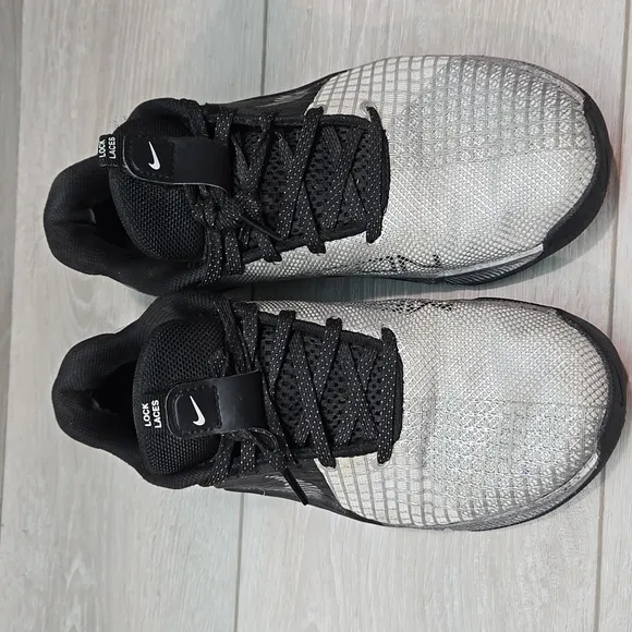 Nike Women Metcon DQ4681-100 Gray&amp; Black Athletic Shoes Sz 7.5