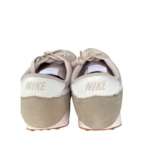 Nike Women's DBreak Sneakers Shoes 12 * NWT