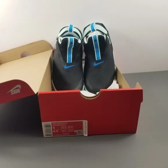 NIKE WOMEN'S Size CT1629 001 Zoom Pulse Black Blue Hero Teal Tint Sneakers Shoes