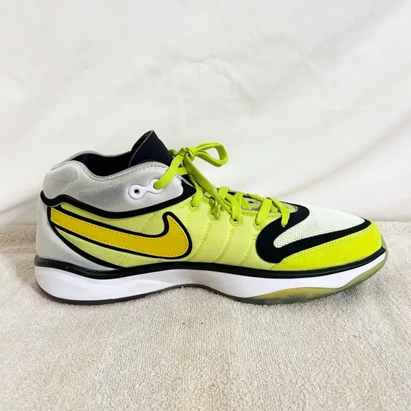 Nike Zoom Air GT Hustle 2 Volt Talaria size 10.5 MEN’S BASKETBALL SHOES