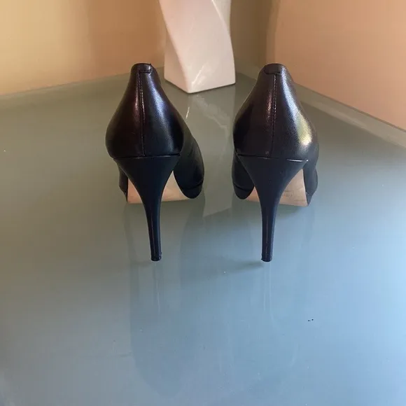 Nine West Black Leather Platform Heels Size 9