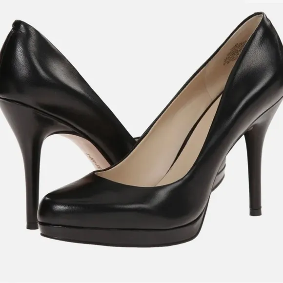 Nine West Black Leather Platform Heels Size 9