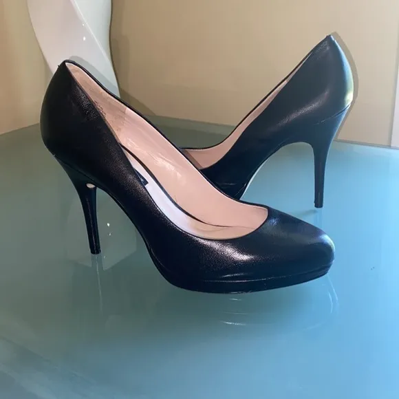 Nine West Black Leather Platform Heels Size 9