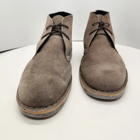 Nordstrom chukka boots men's 9.5M beige cream suede preppy business casual
