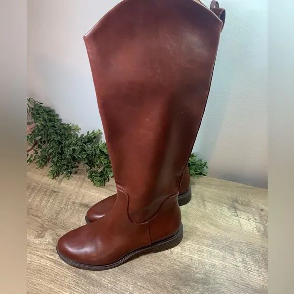 Nordstrom Rack Riding Boots Size 7M Brown Winter Holiday Ladies Knee High