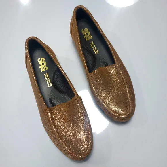 NWNT SAS  Brown Loafers Size 8M