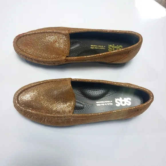 NWNT SAS  Brown Loafers Size 8M