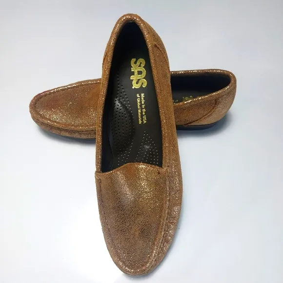 NWNT SAS  Brown Loafers Size 8M