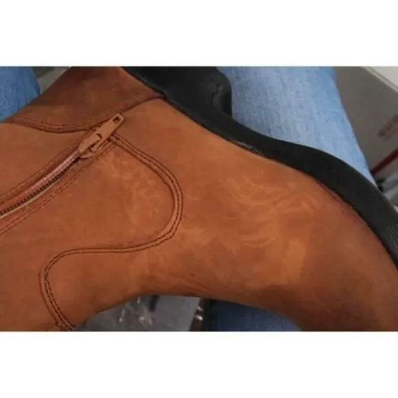 NWOB keen bern tyretread tall boots tall winter