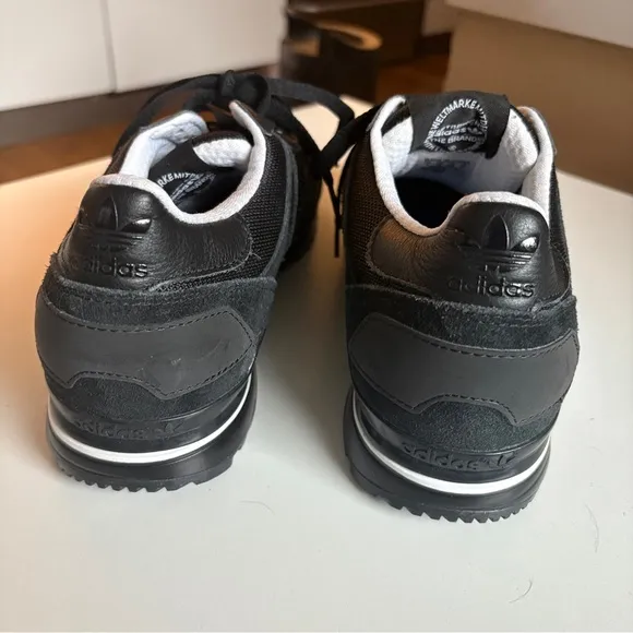 NWOT Adidas Men's Black Sneakers