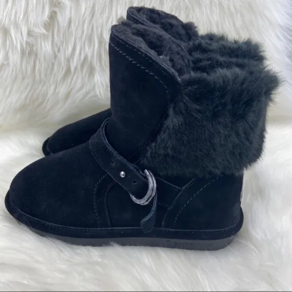 NWOT BEARPAW WINTER FUR BOOTS SIZE 5 WOMAN