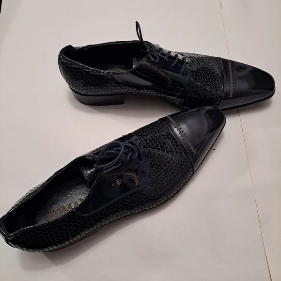 NWOT Crocodile Black Wing Tip Shoes    Size 9.5 (42)