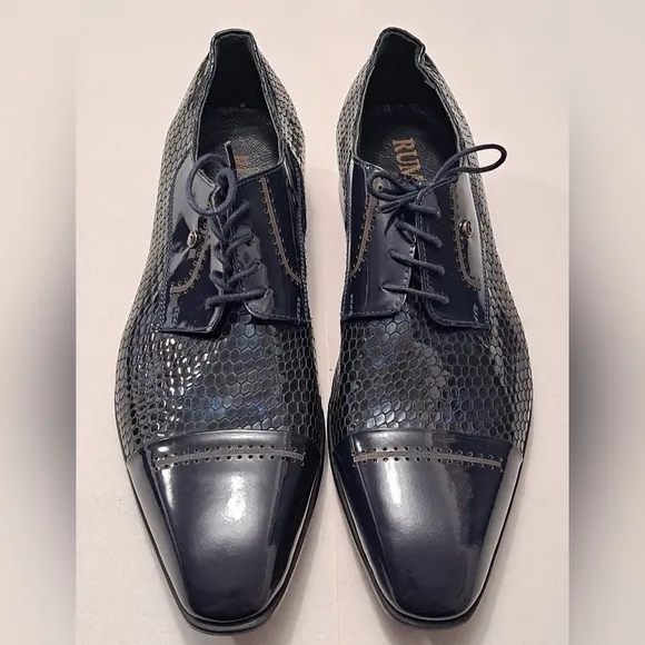 NWOT Crocodile Black Wing Tip Shoes    Size 9.5 (42)