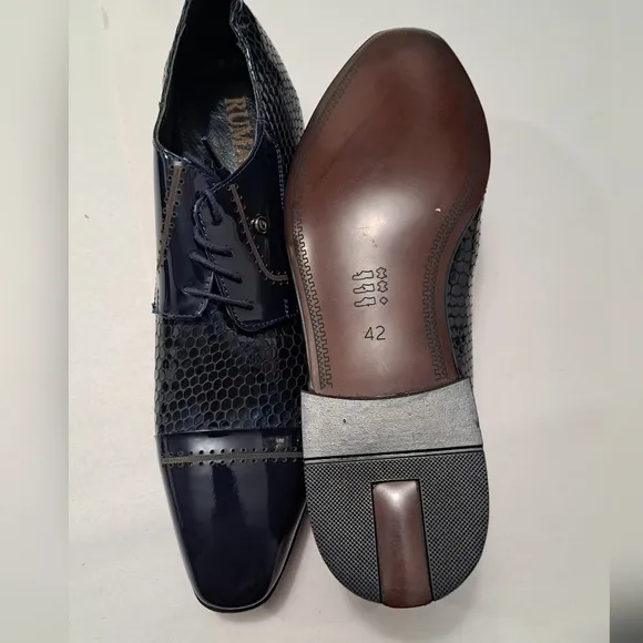 NWOT Crocodile Black Wing Tip Shoes    Size 9.5 (42)