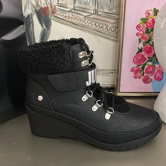 NWOT Juicy Couture Black Wedge Winter Boots J-Hastin Size 11