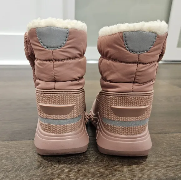 NWOT Little Toddler Hunter Pink Winter Boots - Size 6