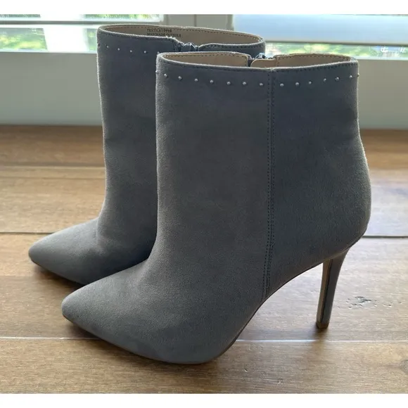 NWOT Neiman Marcus Microsuede Booties Gray | 7