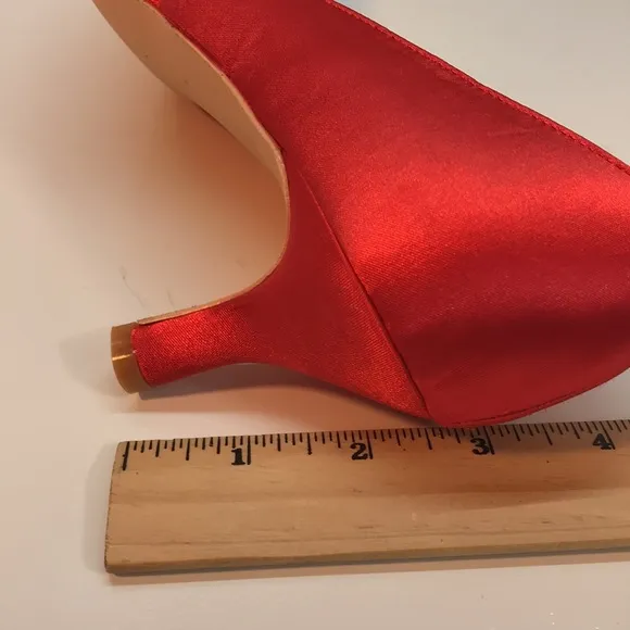 NWOT Red Satin European Shoes with Rhinestone Brooch Size 40 (USA 8.5)