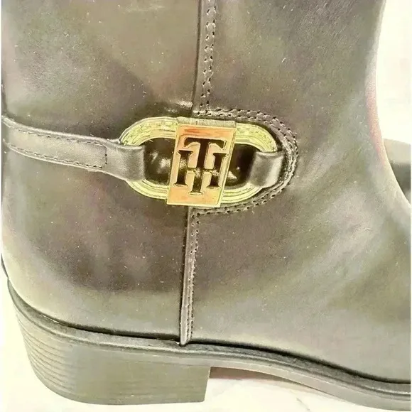 NWOT - Tommy Hilfiger Imiera  Boots (Black) Size 8