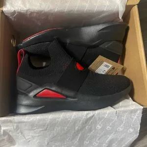 NWT Champion youth 6.5 black and red sneakers Acela racer shoes
