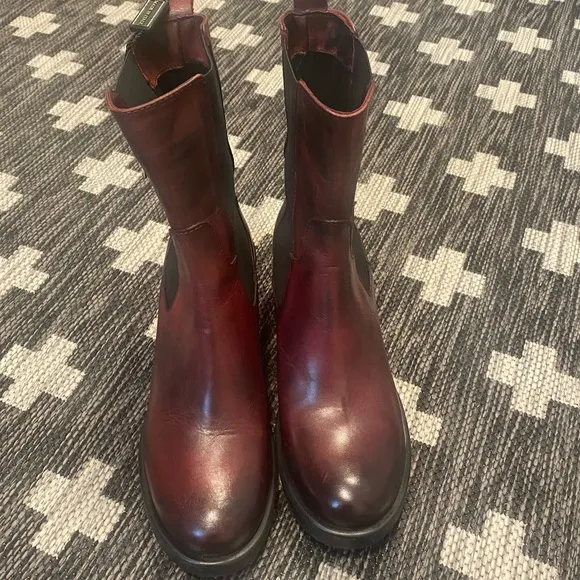 NWT Emanuele Crasto Women’s Italian Leather Chelsea Heel Boots Size 8.5 …