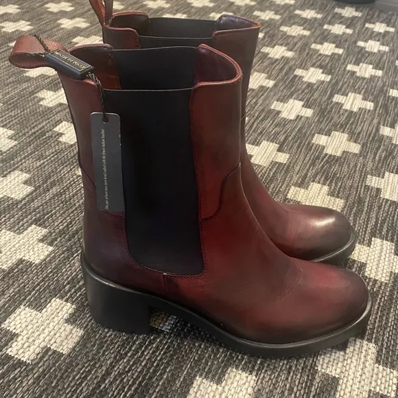 NWT Emanuele Crasto Women’s Italian Leather Chelsea Heel Boots Size 8.5 …
