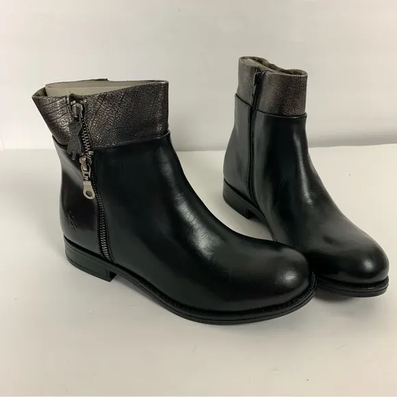 NWT FLY London Leather Zip-Up Ankle Boots Abys Black size 40