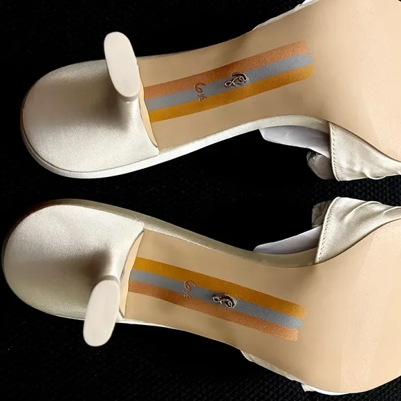 NWT in Box Sam Edelman Bella Kitten Heel Mule Modern Ivory Satin Sandal Floral