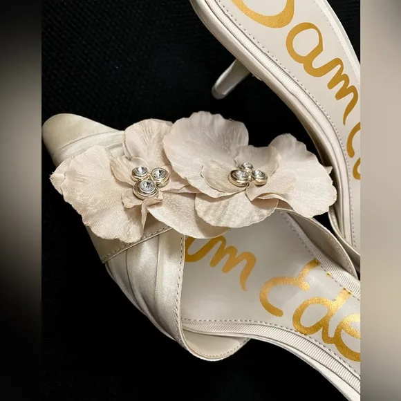 NWT in Box Sam Edelman Bella Kitten Heel Mule Modern Ivory Satin Sandal Floral