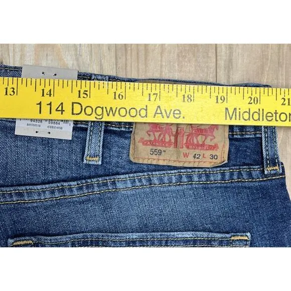 NWT Levi's Men's 559 Relaxed Fit Straight Jeans 42x30